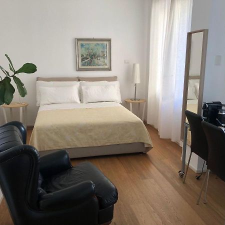 La Casa Di Sole Hotel Milánó Kültér fotó
